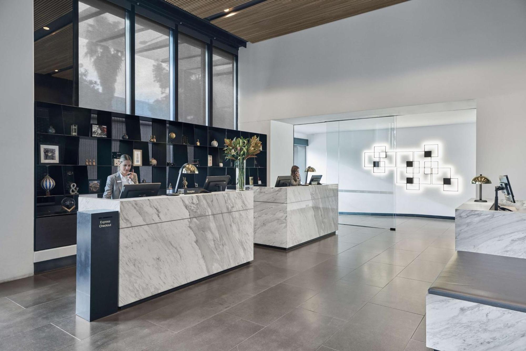 Vibe Hotel Melbourne Docklands Екстер'єр фото