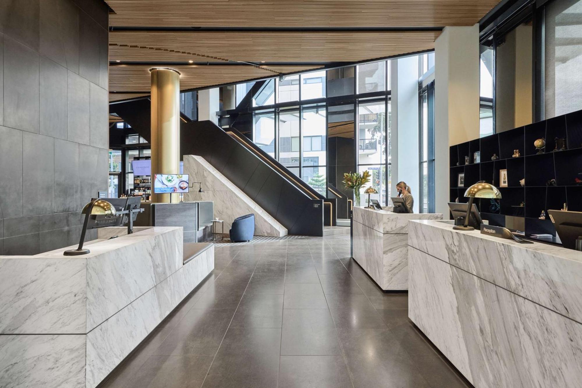Vibe Hotel Melbourne Docklands Екстер'єр фото