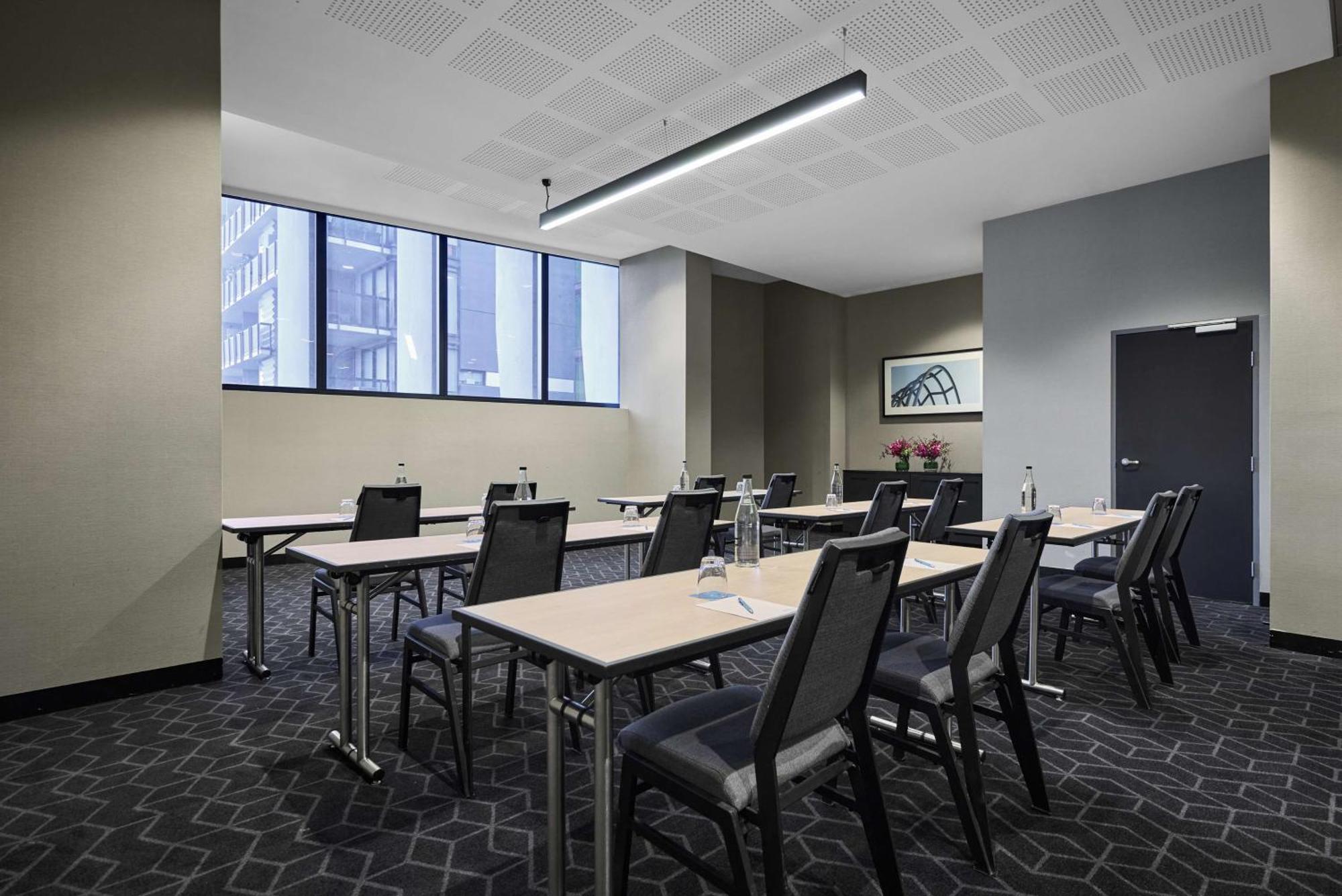 Vibe Hotel Melbourne Docklands Екстер'єр фото