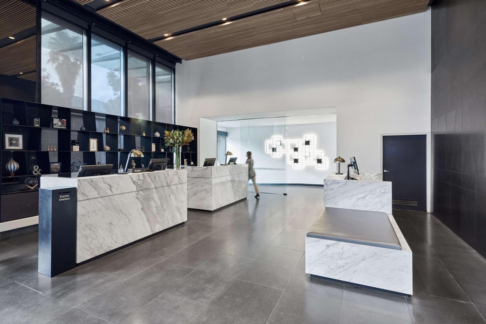Vibe Hotel Melbourne Docklands Екстер'єр фото